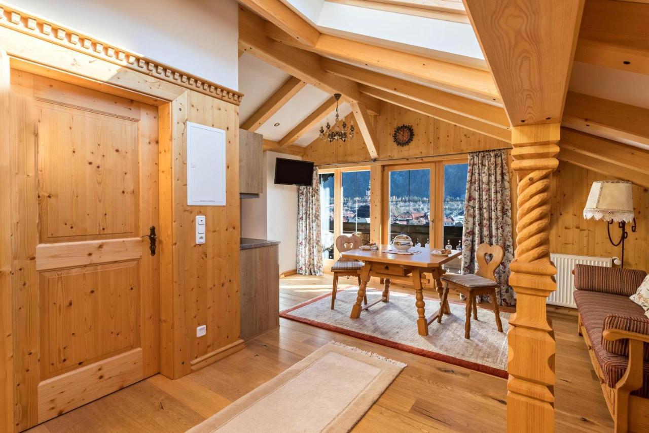 Ferienwohnung Bergkristall Mittenwald Esterno foto