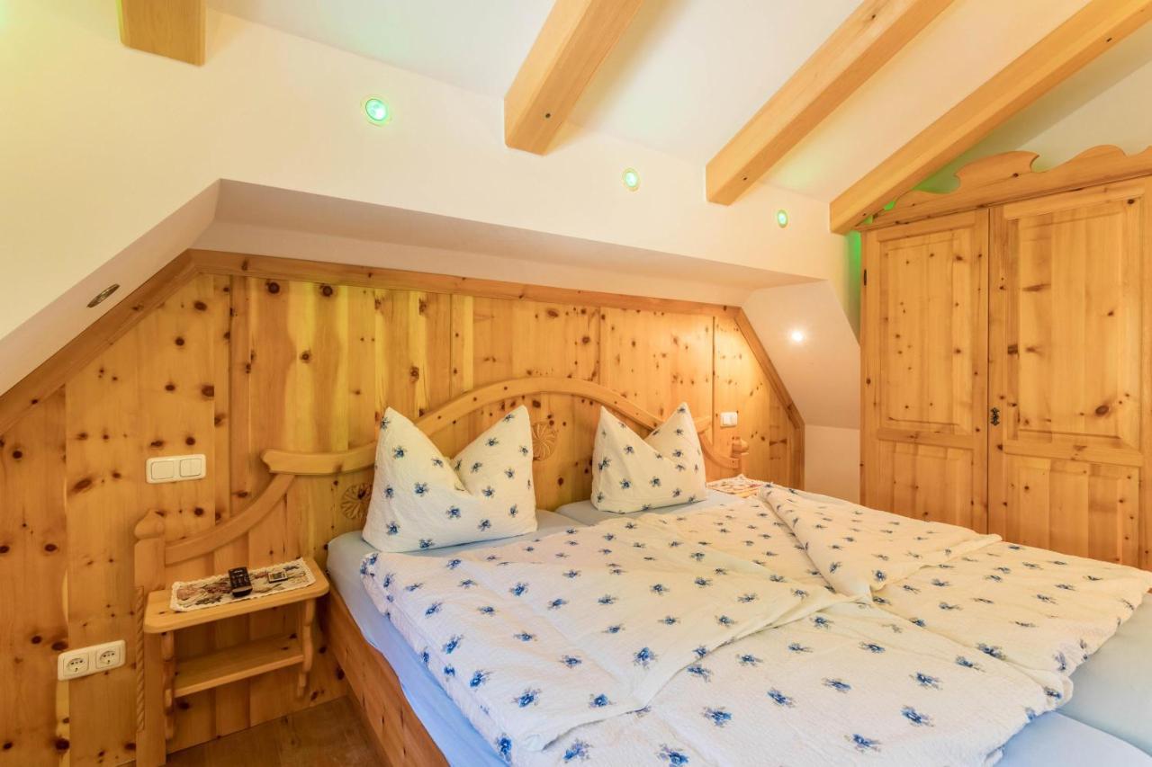 Ferienwohnung Bergkristall Mittenwald Esterno foto
